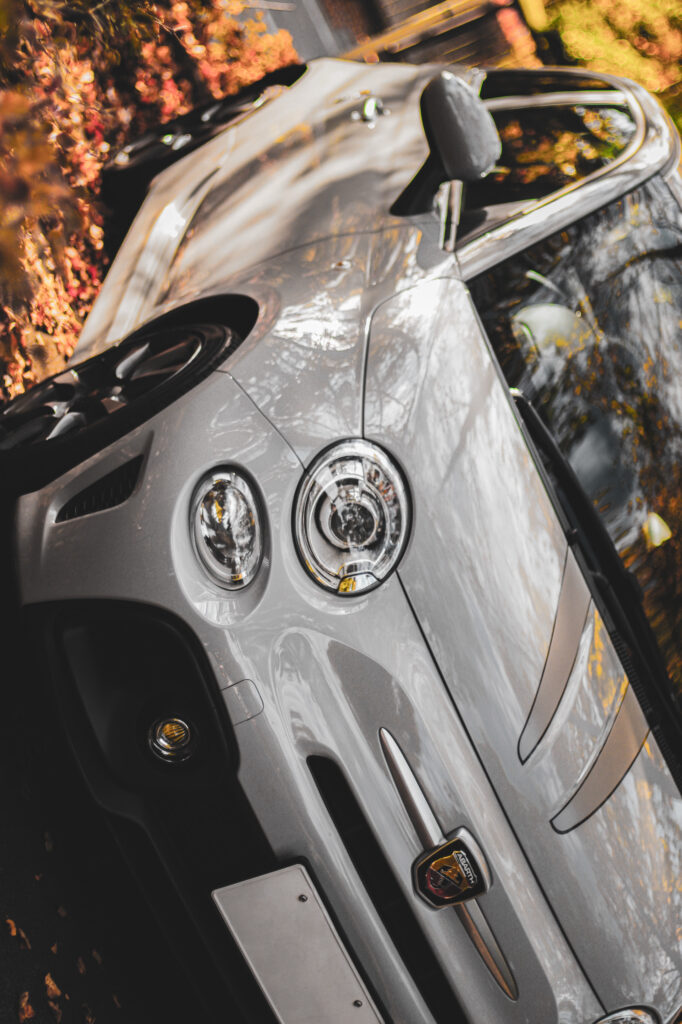 フィアット　アバルト　紅葉