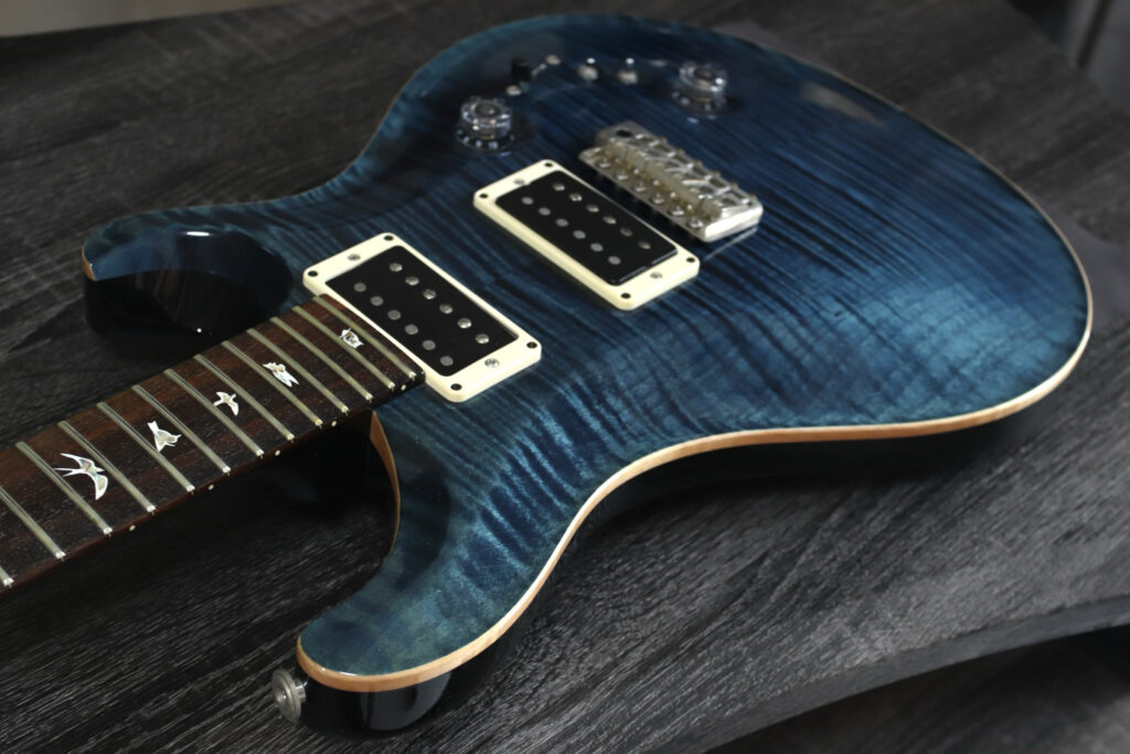 paul reed smith custom 24　PRS　再塗装　リフィニッシュ　フレイムメイプル　カーリーメイプル　ブルー　青色　加工前