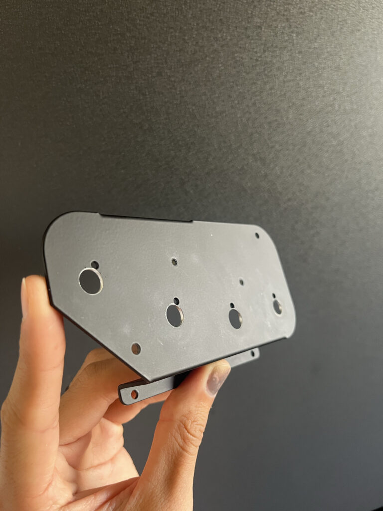 Musicman BONGO6　ミュージックマン　ボンゴ６弦ベース　プリアンプ交換　Tone Capsule Darkglass Electronics　配線図