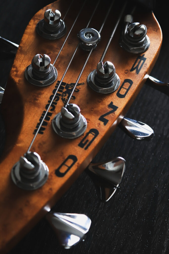 Musicman BONGO6　ミュージックマン　ボンゴ６弦ベース　プリアンプ交換　Tone Capsule Darkglass Electronics　配線図