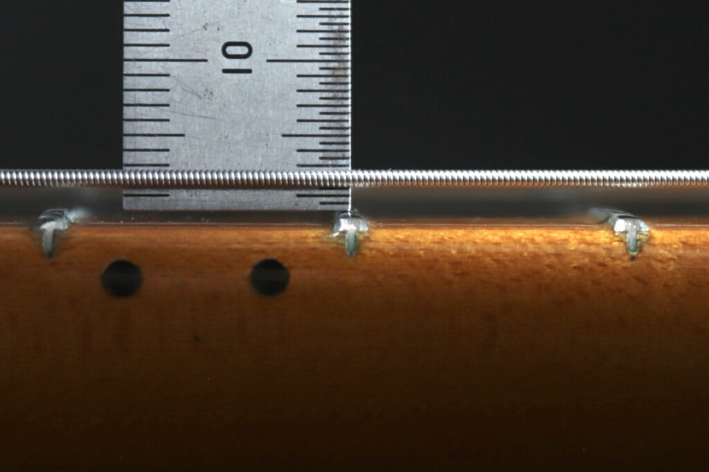 弦高測り方 6弦 1.6mm フレット磨き