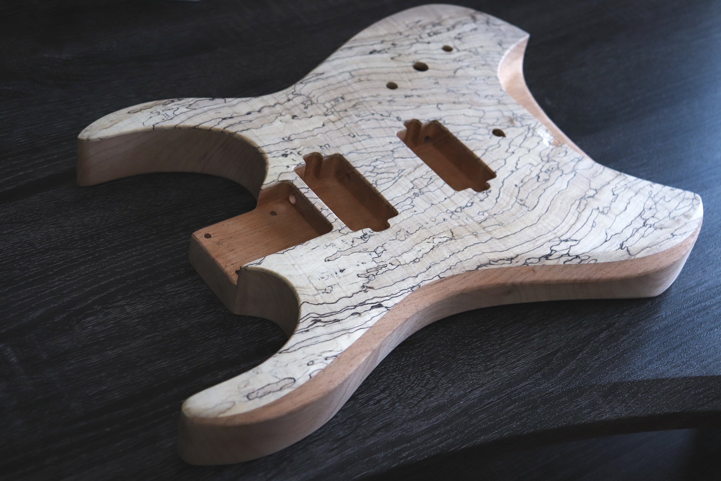 halo custom guitar guitar kitギター組み込みリフィニッシュ