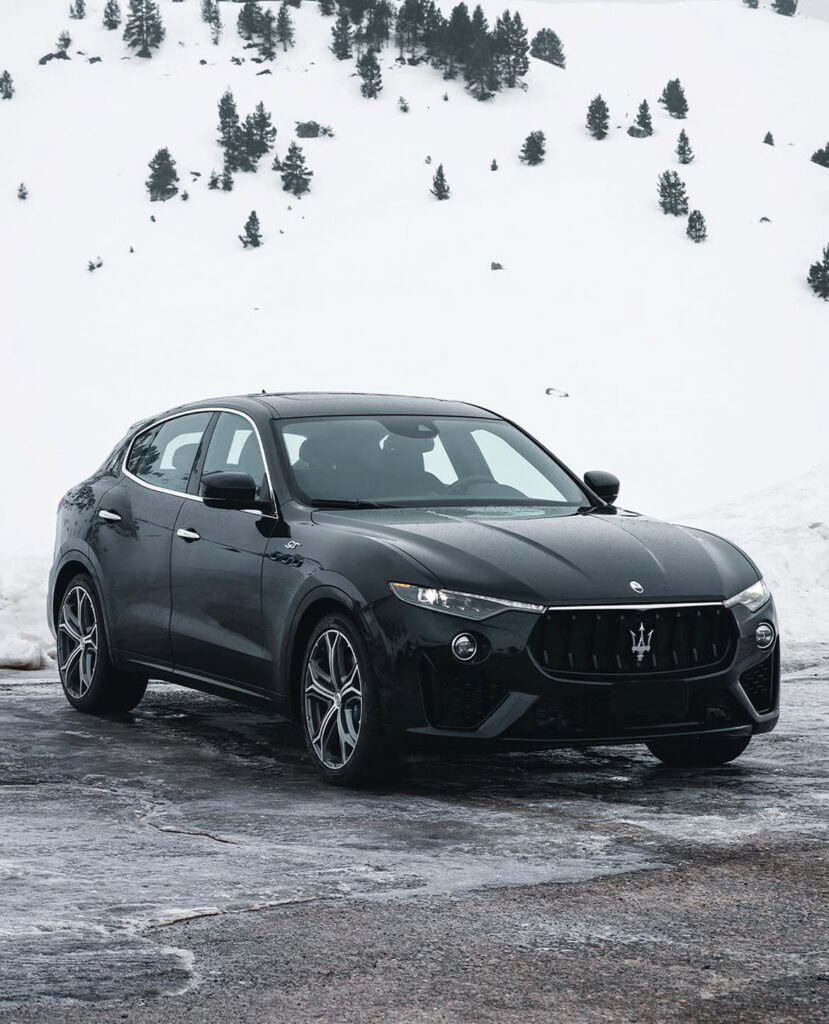 マセラティ SUV レヴァンテ グレカーレ 比較 購入の決め手 ライバルとの違い