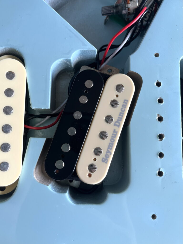 エレキギター　ピックアップザグリ拡張　スラントピックアップ