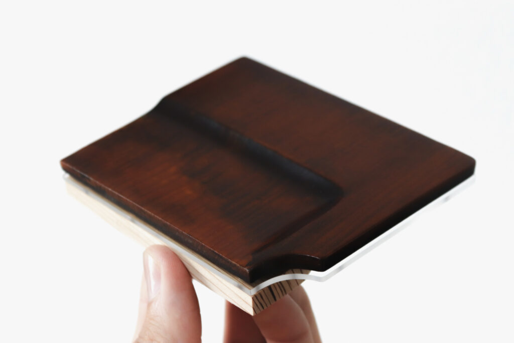 フィンガーランプ　エレキベース　高さ調整　取り付け方法