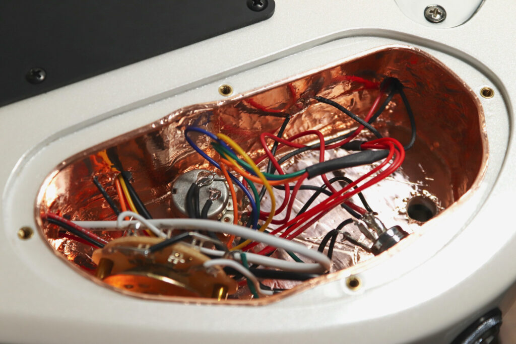 Kiesel guitarトーン回路遮断　配線変更