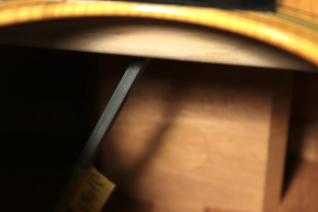 COLLINGS Guitars D-1A Varnish トラスロッド調整 アコースティックギター
