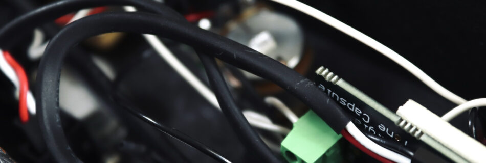 Darkglass Electronics ( ダークグラス ) Tone Capsule ベース用オンボード・プリアンプの取り付け