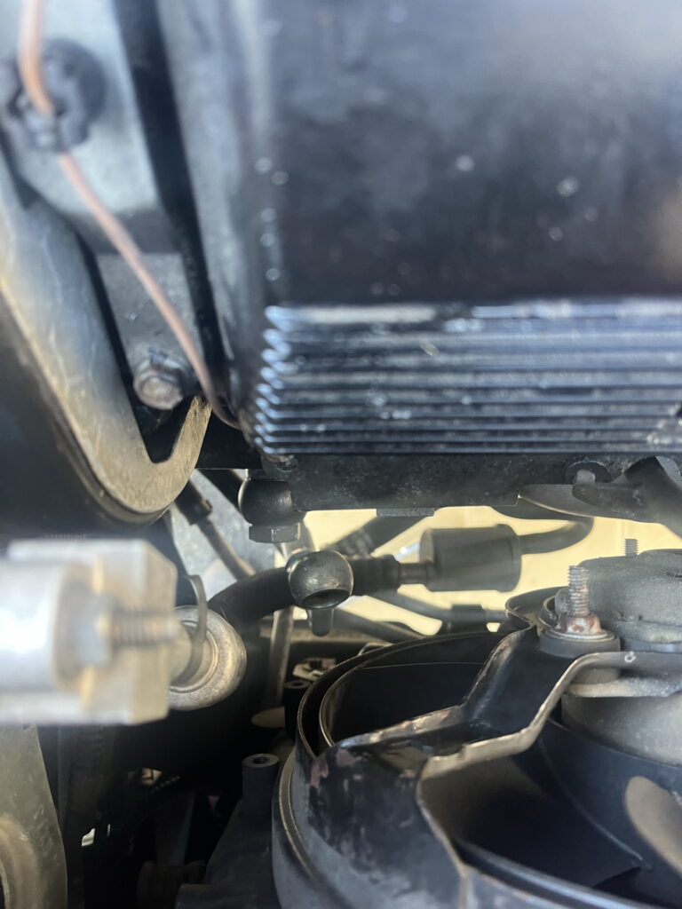 アルファロメオ156 パワーステアリングホース ポンプ側取り付け