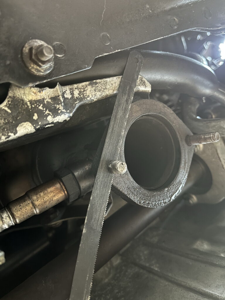 アルファロメオ156 マフラーフランジ　ボルト折れ