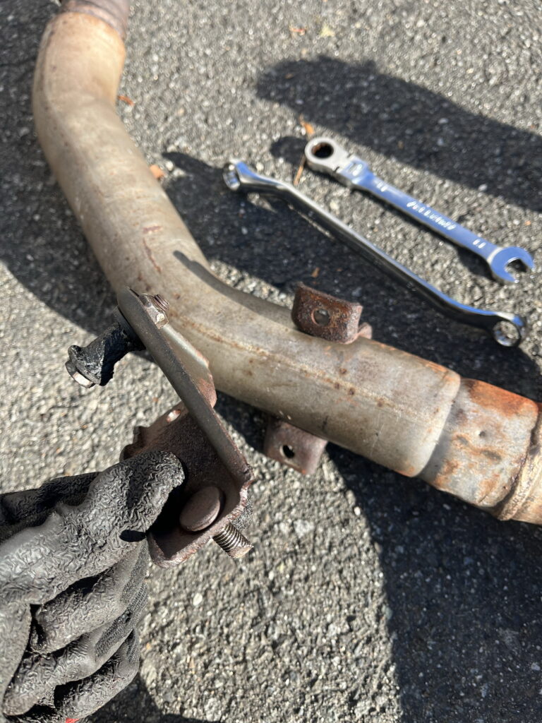 アルファロメオ156 マフラーハンガー取り外し