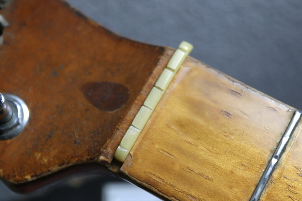 70年代　ヴィンテージギター　リペア　1976年製　フェンダー　Fender　USA　テレキャスター　ナット外れ