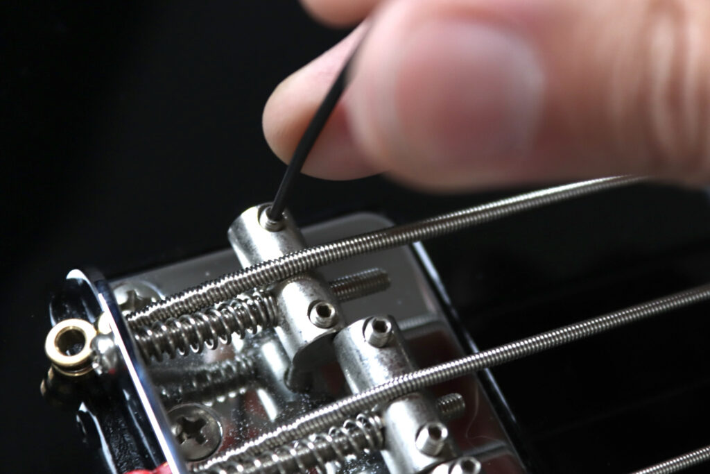 エレキベース　弦高調整　ドロップCチューニング