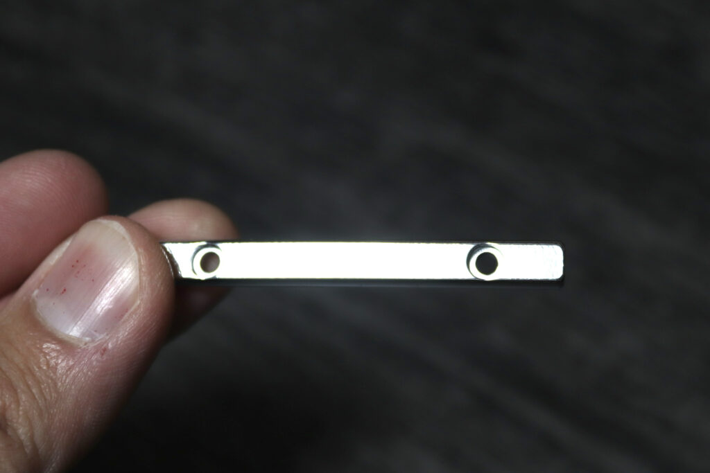 ギター　テンションバー