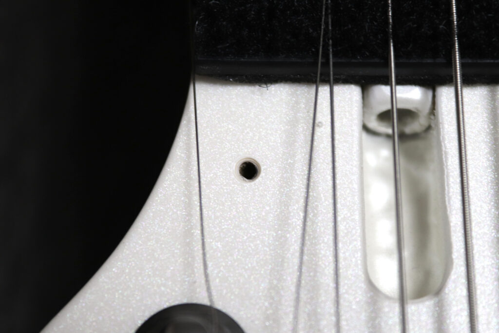 ギター　穴あけ　面取り　ヘッド