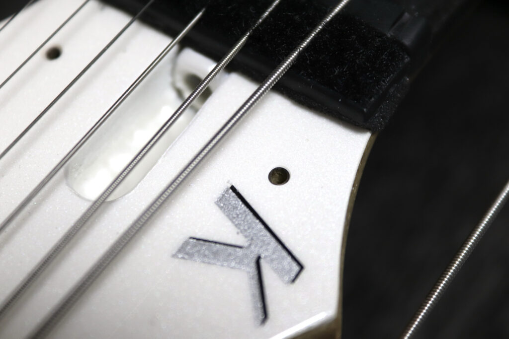 ギター　穴あけ　面取り　ヘッド