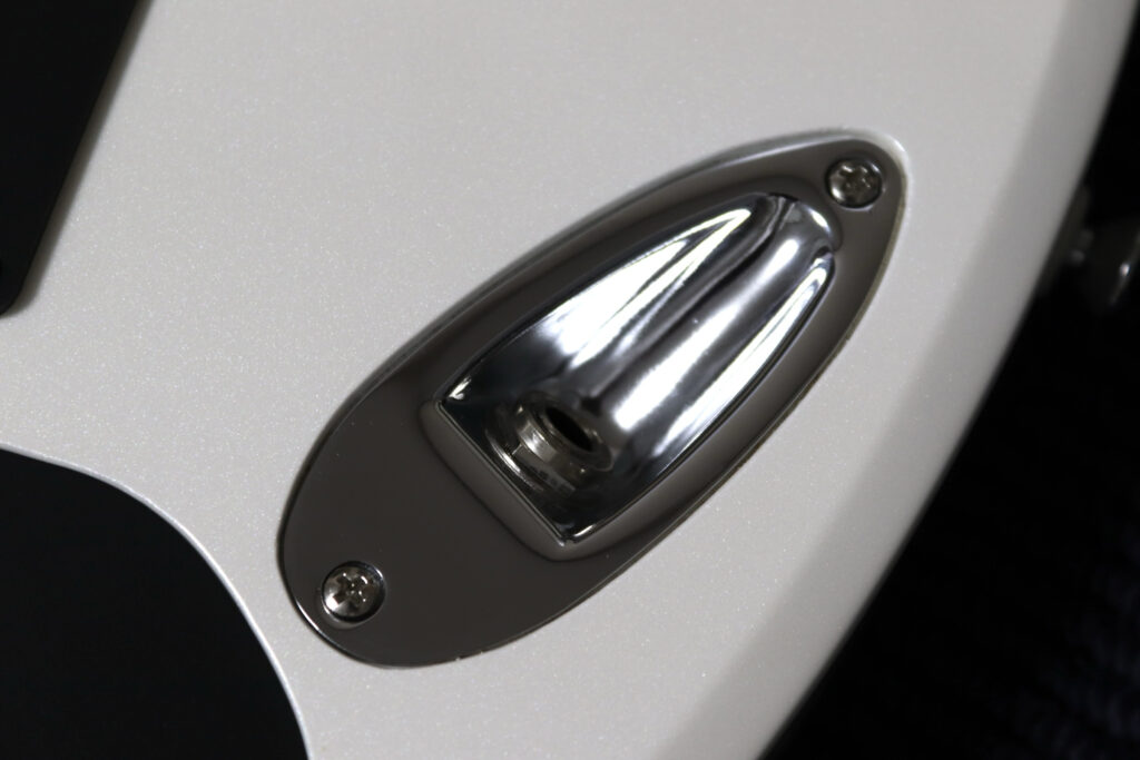 ギター　ベース　ジャック緩み修理