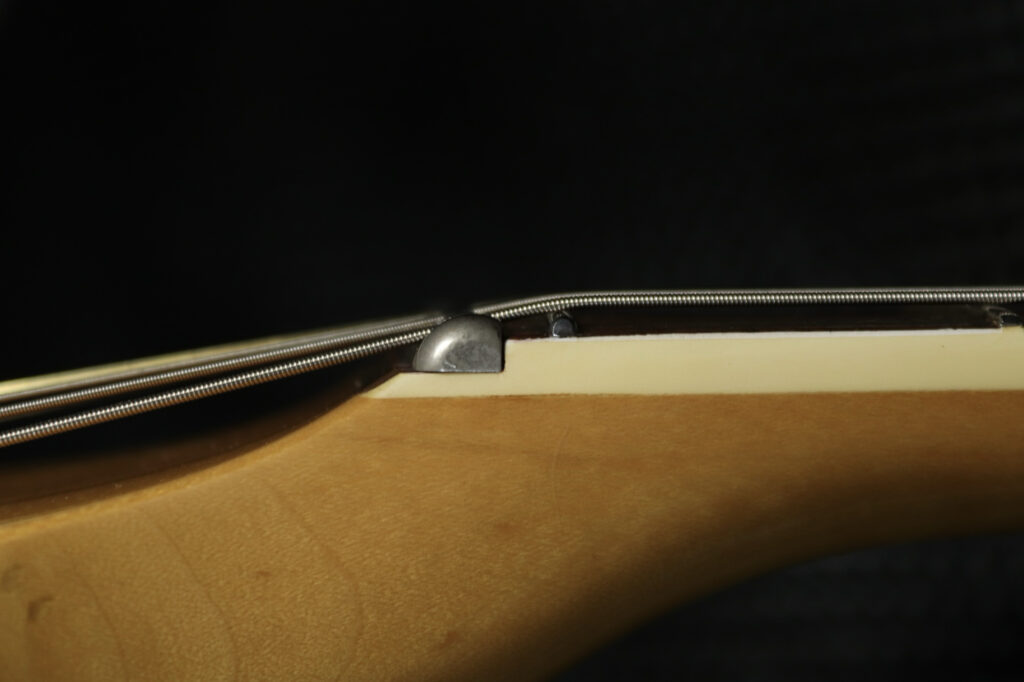 ナット　Mosrite モズライト　黒雲製作所