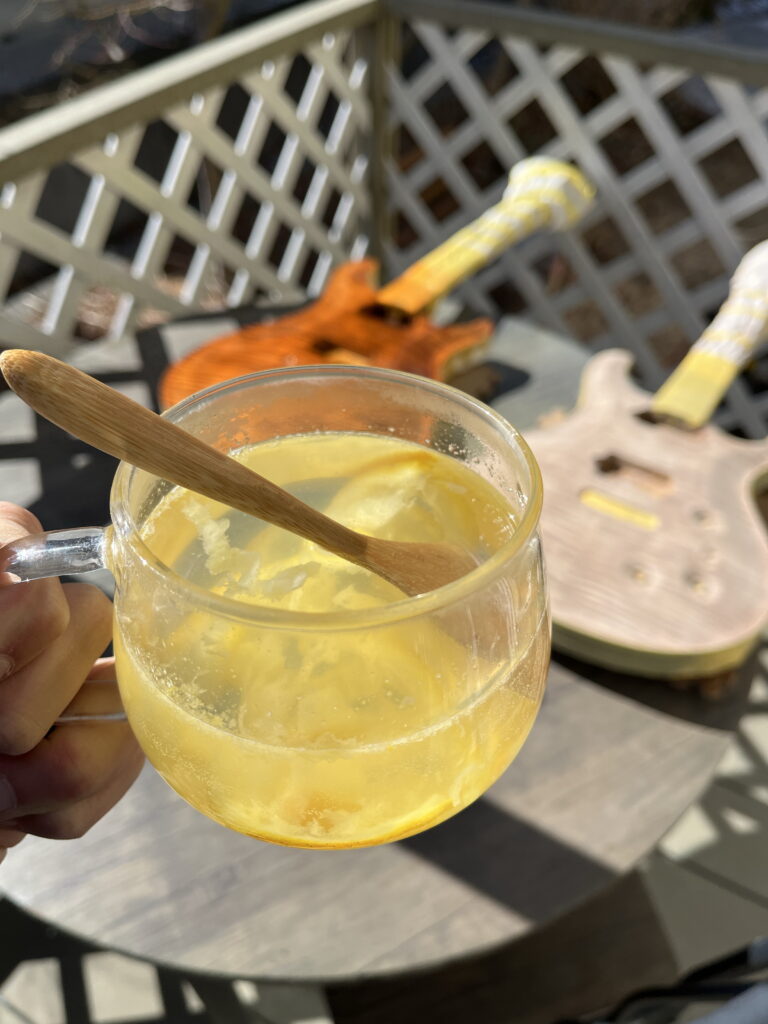 エレキギター　塗装　休憩