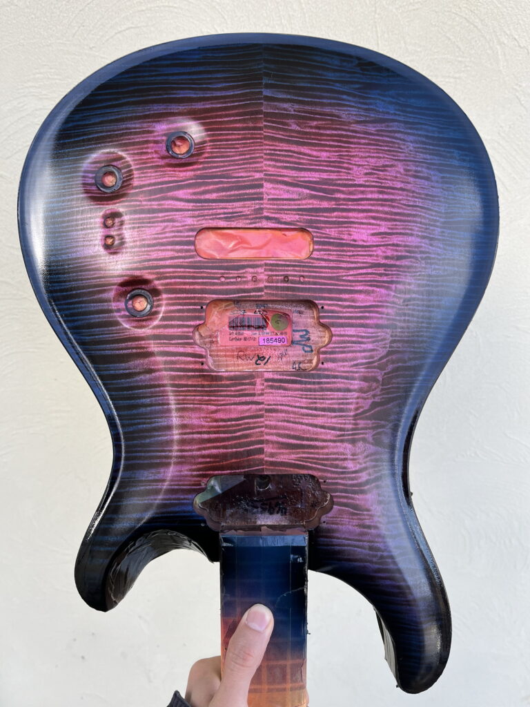 エレキギター　パープル　紫