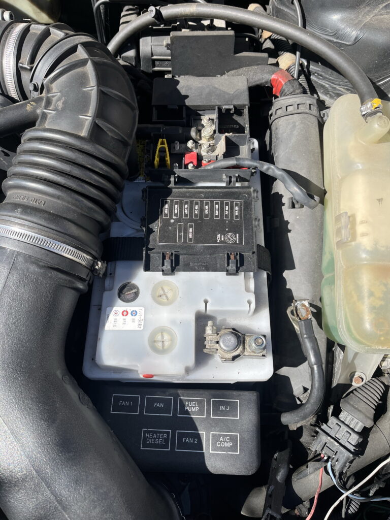 エンジンがかからない　バッテリー交換前　電圧　不足　降下　アルファロメオ156