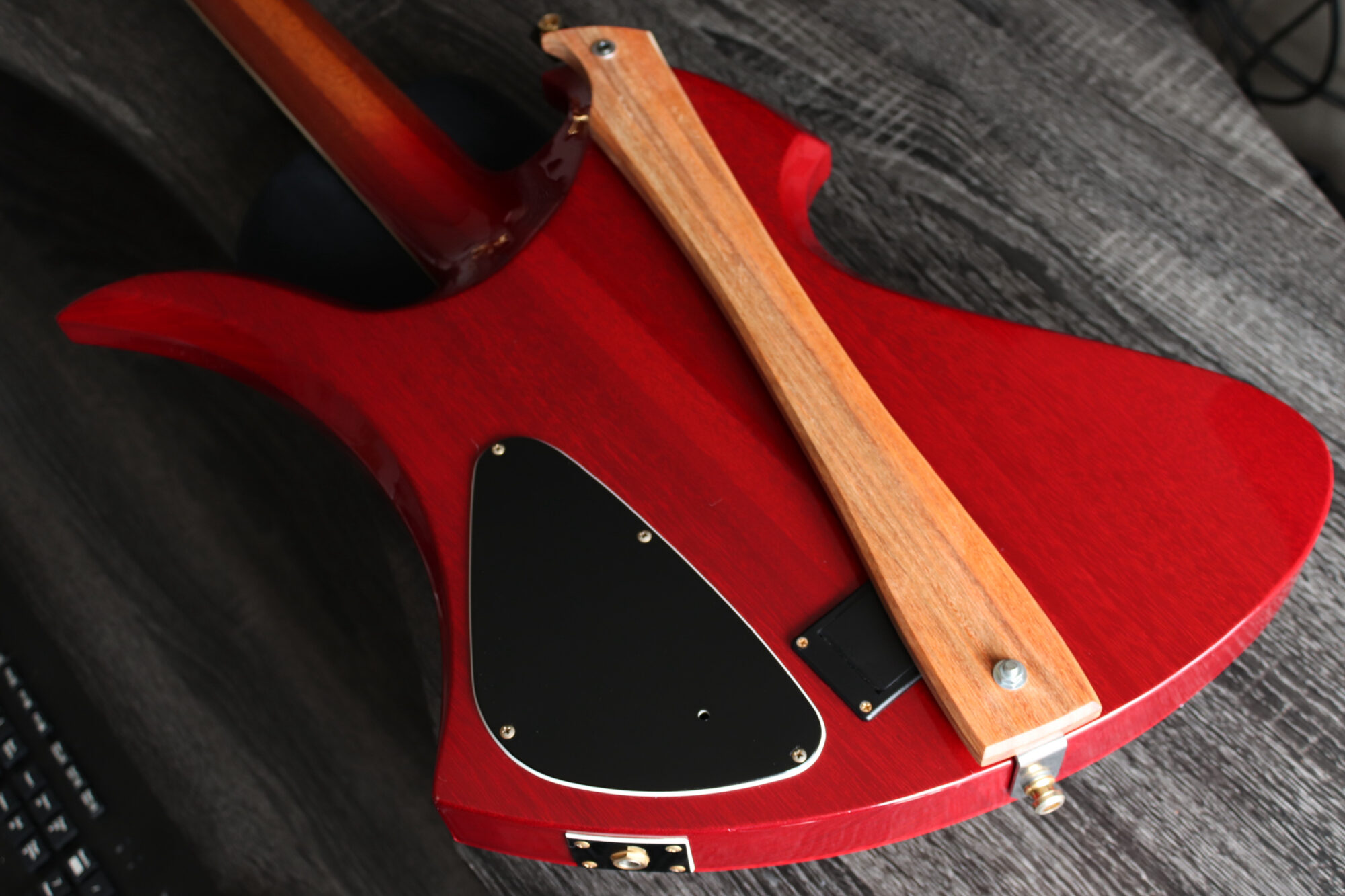 Burny(バーニー)モッキンバードMG-340X ヘッド落ち ストラップピン延長アタッチメント