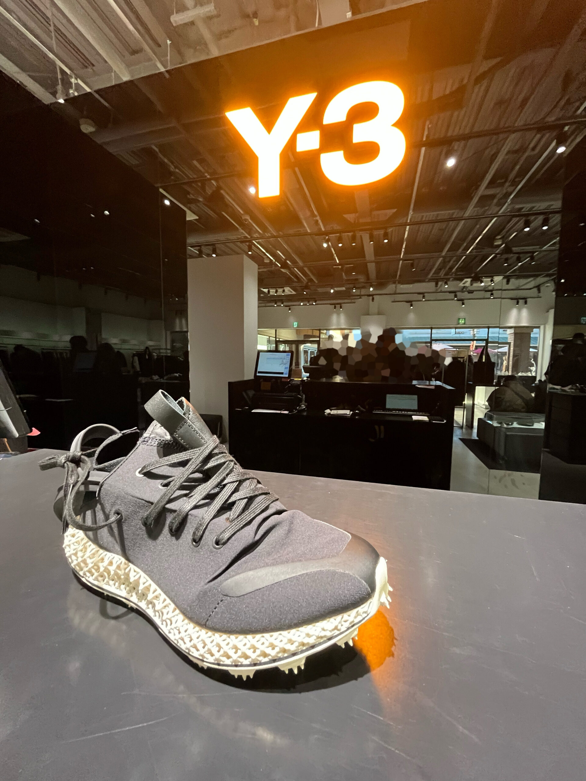 お気に入りのシューズ《Y-3 RUNNER 4D EXO》について。