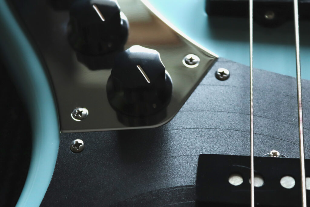 レコードピックガード　Freedom Custom Guitar Research Retro Series JB 5strings フリーダム　ベース　国産　日本　ソニックブルー