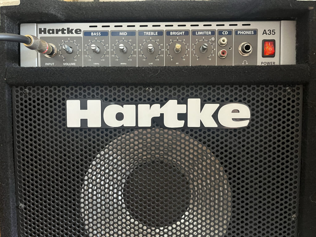 Hartke A35 ジャック故障 ベースアンプ 自宅用 練習用 コンボアンプ