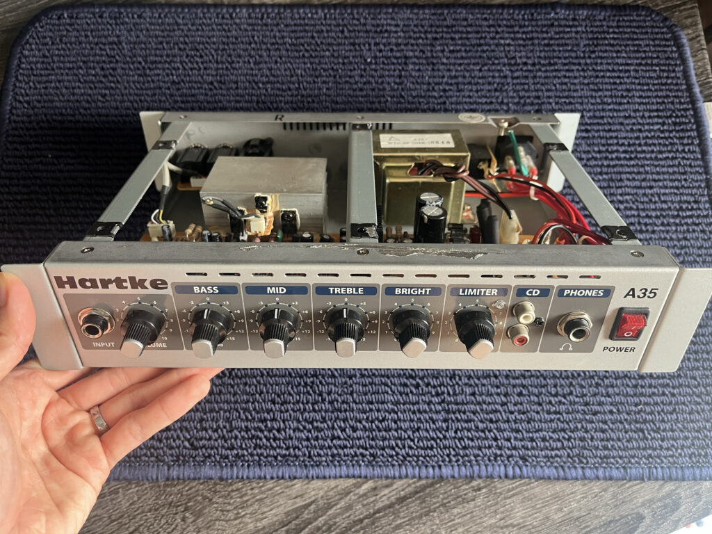 Hartke A35 ジャック故障 ベースアンプ 自宅用 練習用 コンボアンプ